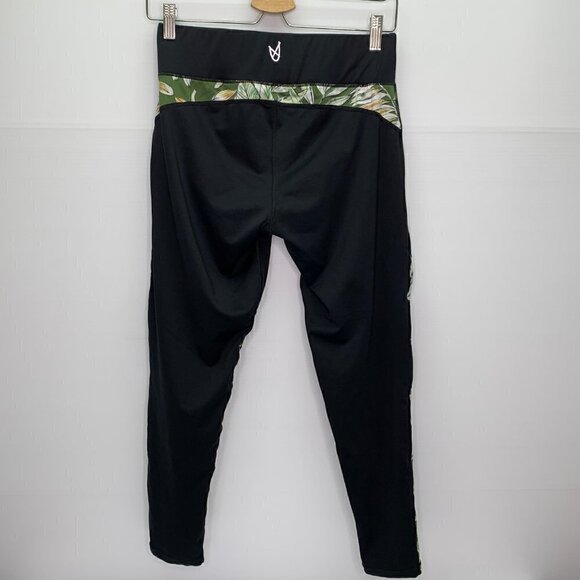 Mink Pink Size Medium Move Leggings Black & Tropical Floral Print & Mesh - Picture 8 of 8